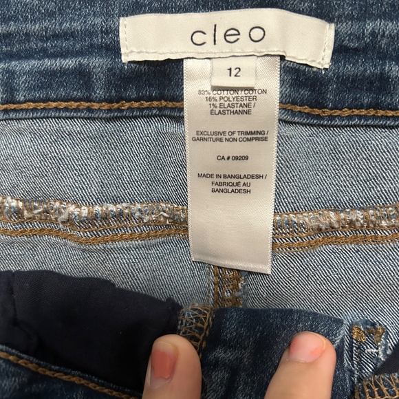 Cleo Capri Jeans - Picture 2 of 4